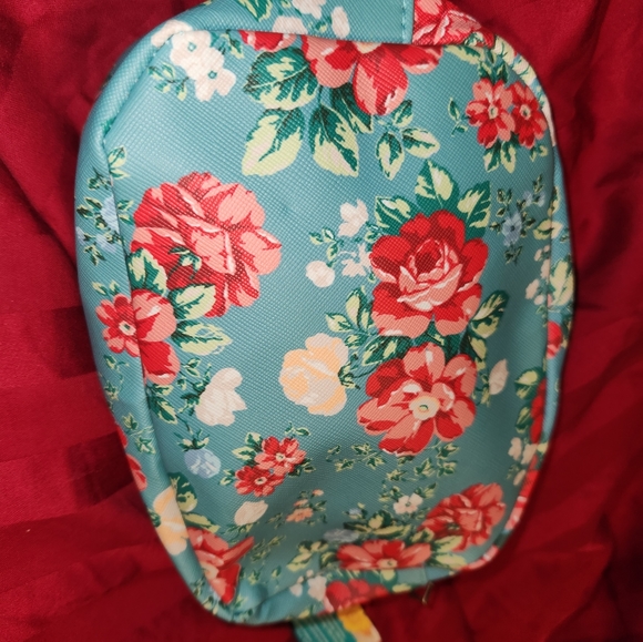 NEW The Pioneer Women Vintage floral cosmetic bag - Picture 3 of 7